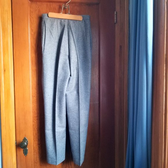 Vintage 90s, grey wool, lined, pleated dress pants, front pockets, M, Sevil - Picture 2 of 11